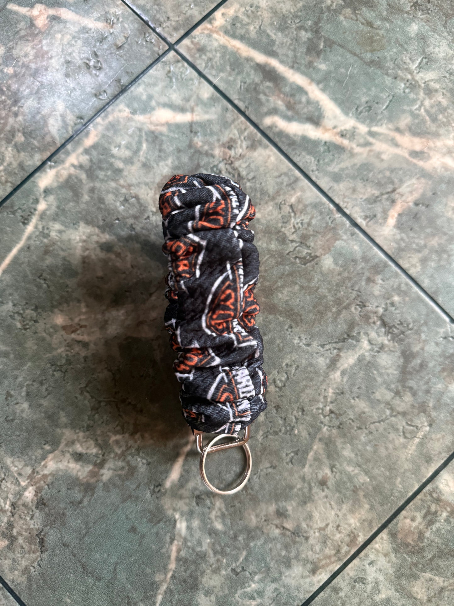 Wristlet keychain